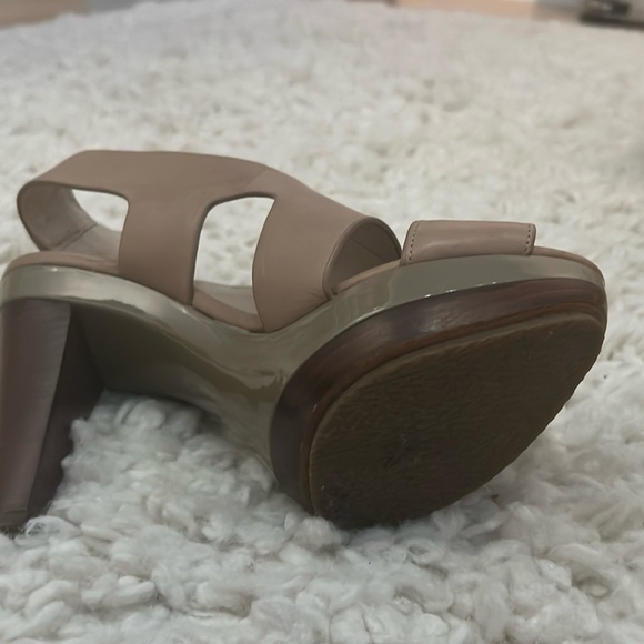 Michael Kors Carla Platform Women's Beige Platform Sandals - Picture 5 of 10